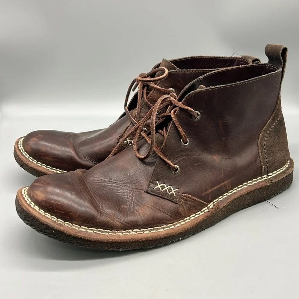 Wolverine Genuine Dark Brown Leather Chukka Boots Lionel plain toe